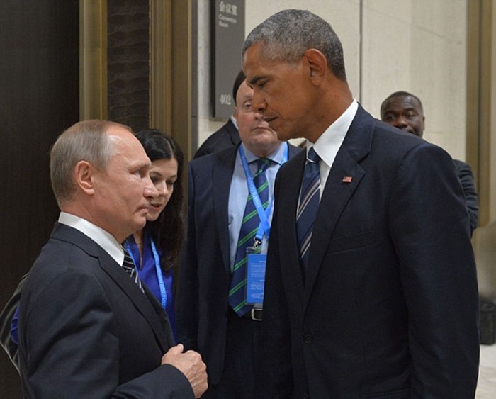 obama-putin-death-stare-photoshop-battle-troll-11