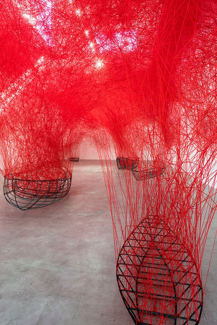 thread-labyrinth-uncertain-journey-blain-southern-chiharu-shiota-3