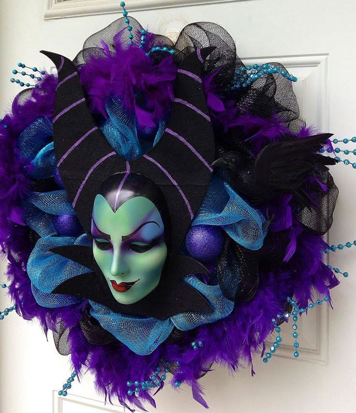 creepy-halloween-wreaths-13