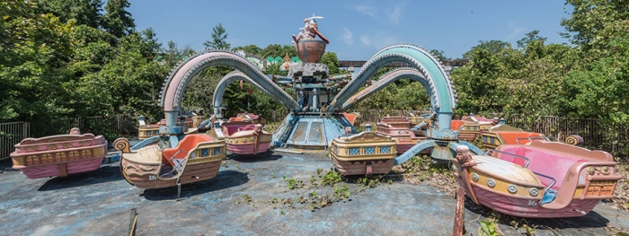 abandoned-theme-park-nara-dreamland-japan-romain-veillon-3