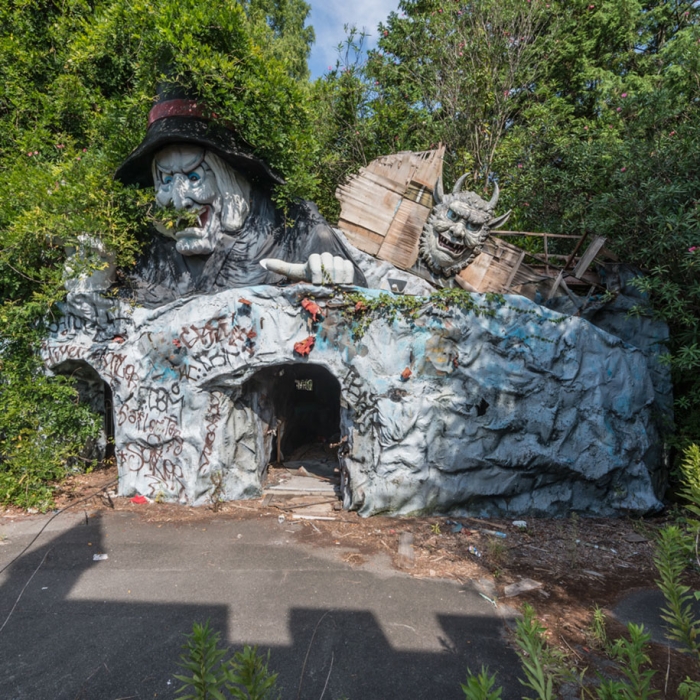 abandoned-theme-park-nara-dreamland-japan-romain-veillon-17