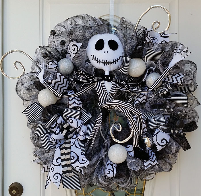 creepy-halloween-wreaths-5