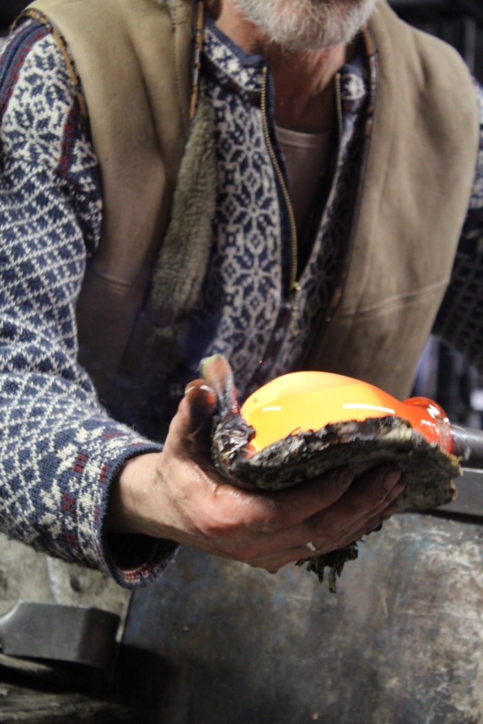 the glass maker peter kuchinke, preparing the glass