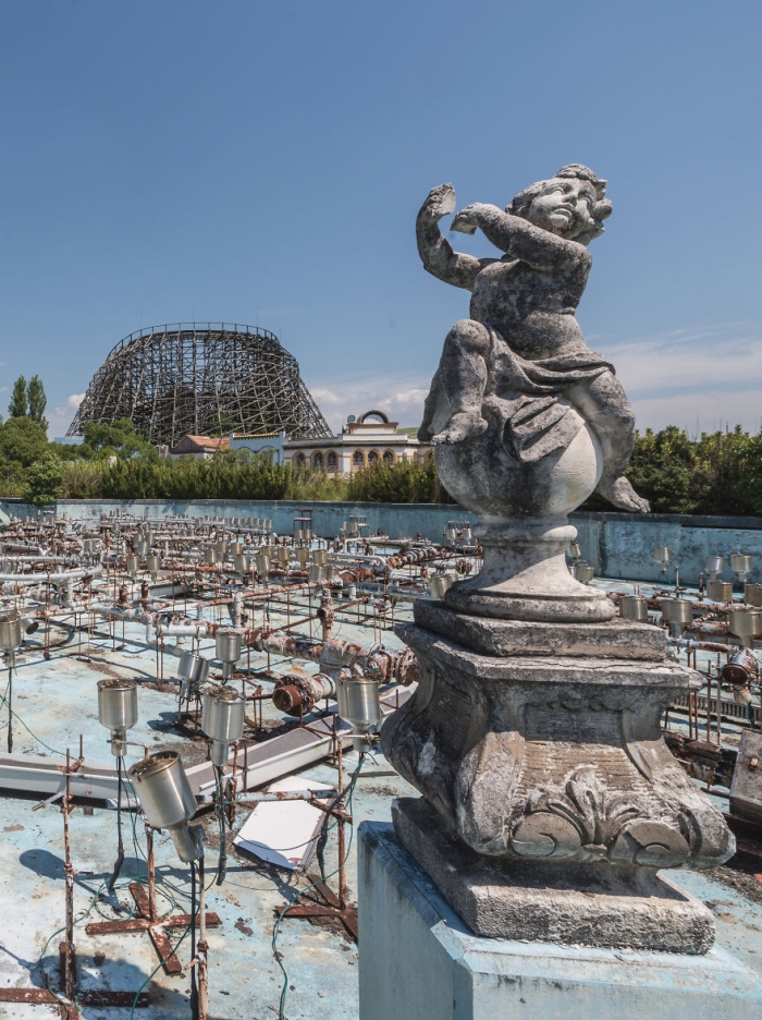 abandoned-theme-park-nara-dreamland-japan-romain-veillon-31
