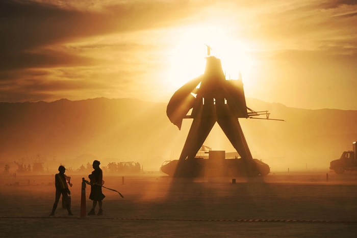 burning-man-festival-photos-victor-habchy-10