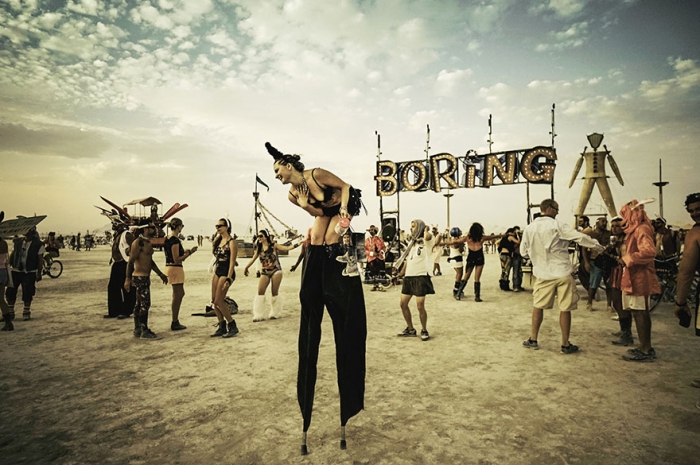 burning-man-festival-photos-victor-habchy-31