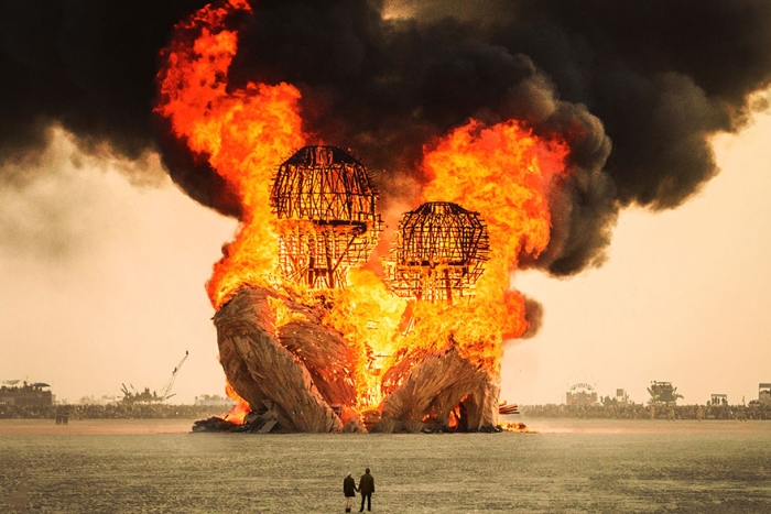 burning-man-festival-photos-victor-habchy-32