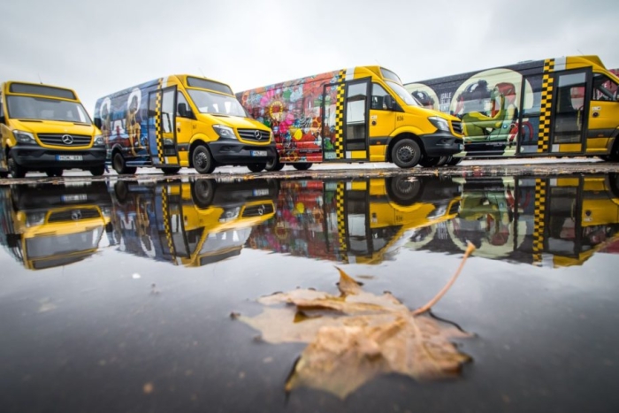 Gallery on wheels