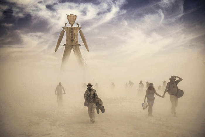 burning-man-festival-photos-victor-habchy-29
