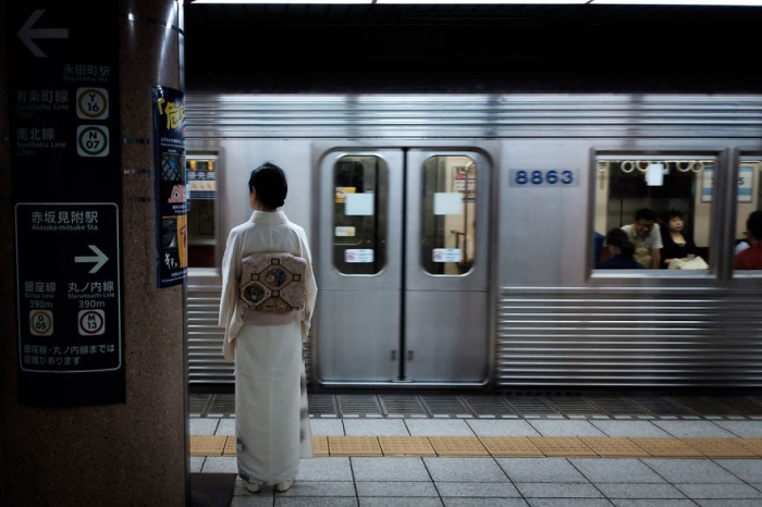 unique-japan-street-photography-1