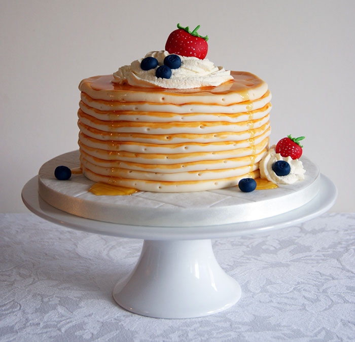 junk-food-cakes-laura-loukaides-1-3