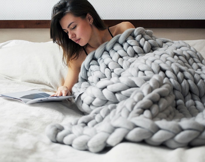 extreme-knitting-blanket-tutorial-laura-birek-4
