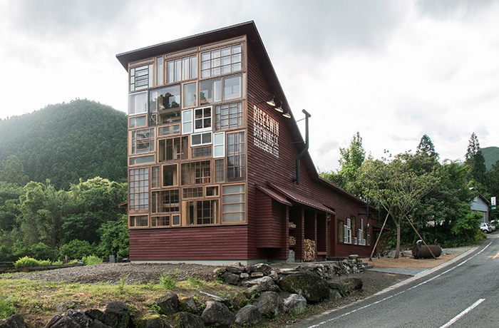 zero-waste-recycled-kamikatz-public-house-japan-8