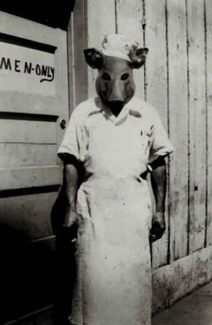 scary-vintage-halloween-costumes-creepy-15