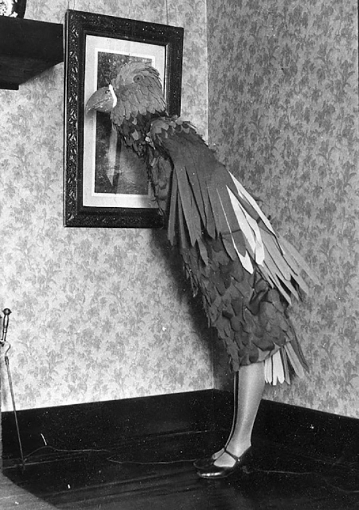 scary-vintage-halloween-costumes-creepy-20