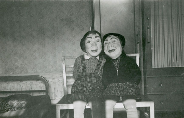 scary-vintage-halloween-costumes-creepy-18