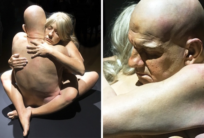 hyper-realistic-sculptures-grandmother-grandson-bilbao-6