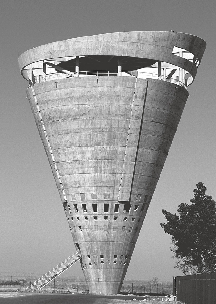 brutalism-photography-peter-chadwick-3