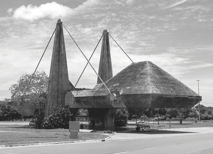 brutalism-photography-peter-chadwick-10