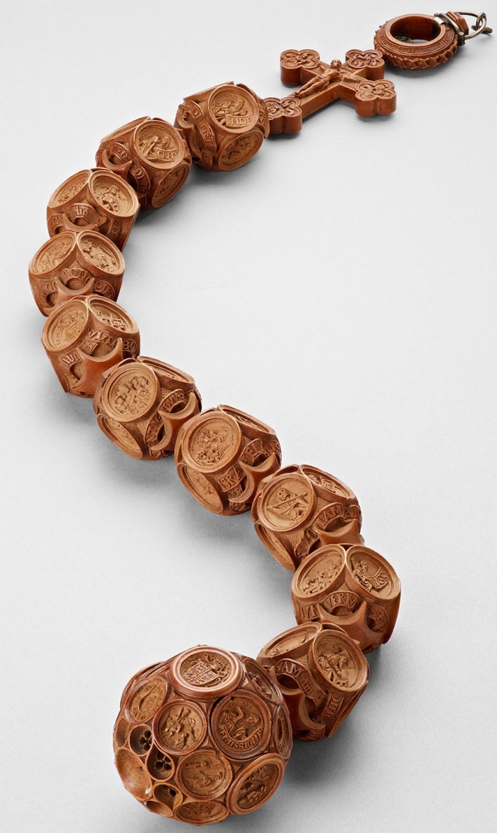 miniature-boxwood-carvings-16th-century-1