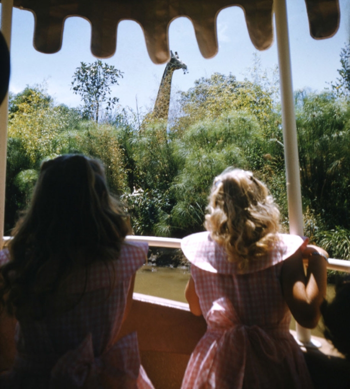 disneyland-opening-day-1955-17
