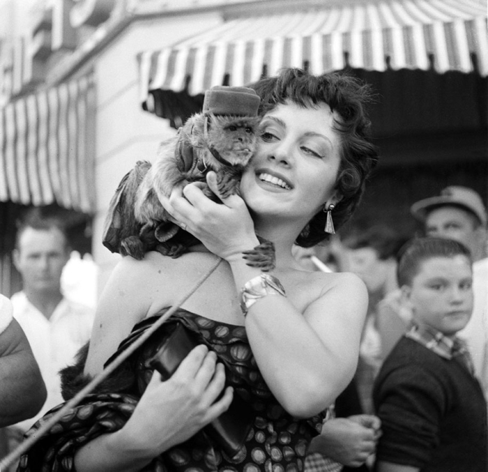 disneyland-opening-day-1955-14