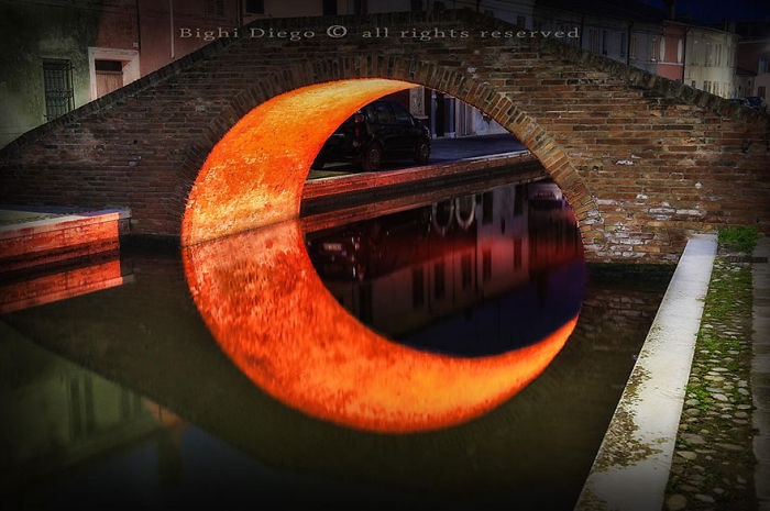 perspective-reflections-optical-illusions-8