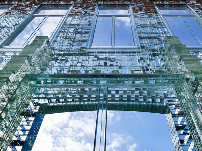 crystal-houses-chanel-store-mvrdv-glass-facade-amsterdam-1