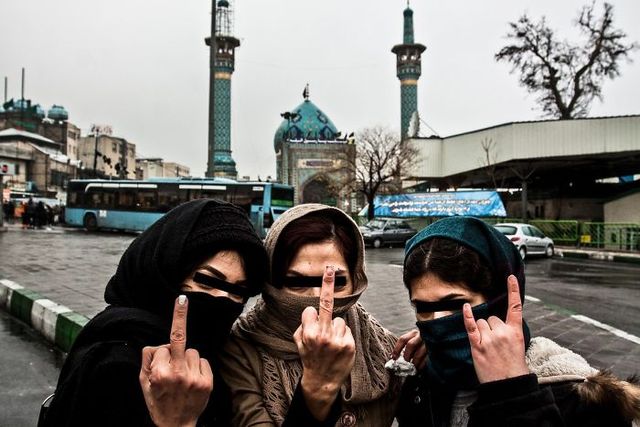 Photographer Documents Different Subcultures For 10 Years: Iran’s Freedom Activists, Exorcism In Ethiopia, Satan Community And More