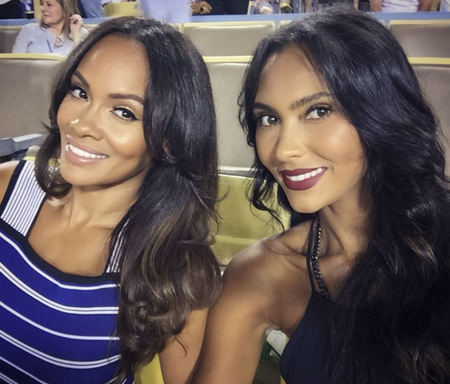 10+ Moms And Daughters Who Look The Same Age, And You'll Have To Guess Who Is Who